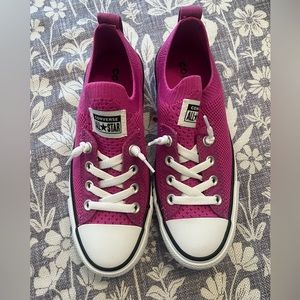 Converse Shoes 6.5